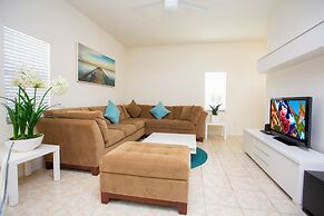 Four Bedroom w Screened Pool Close to Disney 4563