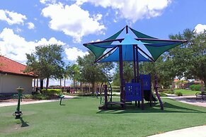 Four Bedroom w Screened Pool Close to Disney 4563