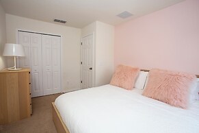 Four Bedroom w Screened Pool Close to Disney 4563