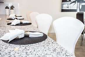 Cozy Family Friendly 4Bd Close to Disney 5149