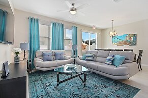 Four Bedroom Sleeps 10 w Gameroom 5152a