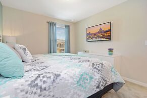 Four Bedroom Sleeps 10 w Gameroom 5152a