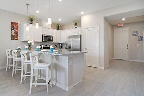 Four Bedroom Sleeps 10 w Gameroom 5152a