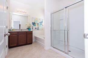 Gorgeous 5 Bd w Pool Jacuzzi Close to Disney 6071