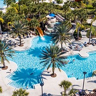 Gorgeous 5 Bd w Pool Jacuzzi Close to Disney 6071