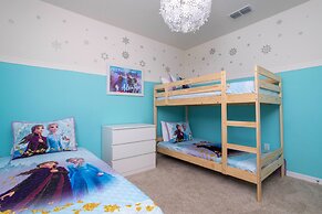 Gorgeous 5 Bd w Pool Jacuzzi Close to Disney 6071