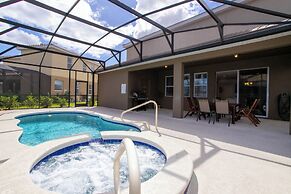 Gorgeous 5 Bd w Pool Jacuzzi Close to Disney 6071
