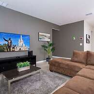 Gorgeous 5 Bd w Pool Jacuzzi Close to Disney 6071