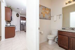 Gorgeous 5 Bd w Pool Jacuzzi Close to Disney 6071