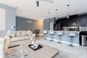 Gorgeous 4 Bd Close to Disney w Pool Storey Lake Resort 4243