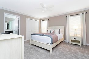 Gorgeous 4 Bd Close to Disney w Pool Storey Lake Resort 4243