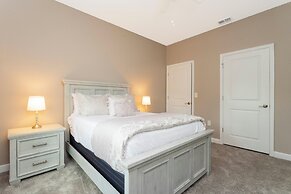 Gorgeous 4 Bd Close to Disney w Pool Storey Lake Resort 4243