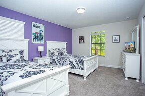 Luxury 5Bd w Jacuzzi Pool Near Disney 5528