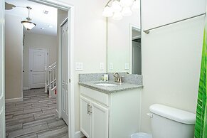 Luxury 5Bd w Jacuzzi Pool Near Disney 5528