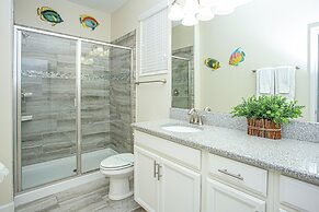 Luxury 5Bd w Jacuzzi Pool Near Disney 5528