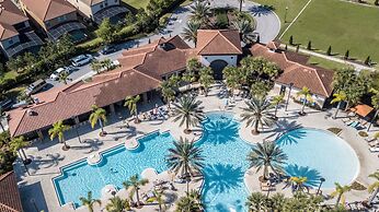 Luxury 5Bd w Jacuzzi Pool Near Disney 5528