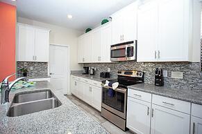 Luxury 5Bd w Jacuzzi Pool Near Disney 5528