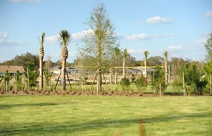 Luxury 5Bd w Jacuzzi Pool Near Disney 5528