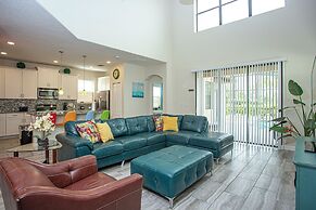 Luxury 5Bd w Jacuzzi Pool Near Disney 5528