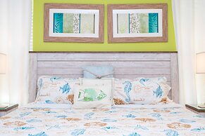 Marvelous 7 Bd w Pool Close to Disney Solterra 6086