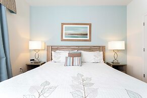 Marvelous 7 Bd w Pool Close to Disney Solterra 6086