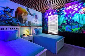 Marvelous 7 Bd w Pool Close to Disney Solterra 6086