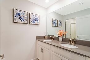 Gorgeous 4 Bd Close to Disney w Pool Storey Lake Resort 4245