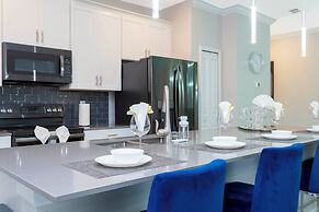 Gorgeous 4 Bd Close to Disney w Pool Storey Lake Resort 4245