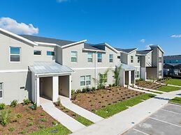 Gorgeous 4 Bd Close to Disney w Pool Storey Lake Resort 4245