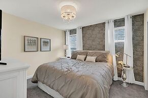 5 Bedroom Single Family Storey Lake Resort Close to Disney 4759