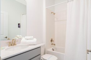 Stunning Family Friendly 5 Bd w Pool Close to Disney Storey Lake 4242