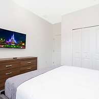 Stunning Family Friendly 5 Bd w Pool Close to Disney Storey Lake 4242