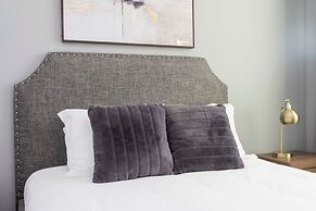 Stunning Family Friendly 5 Bd w Pool Close to Disney Storey Lake 4242