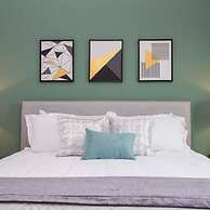 Stunning Family Friendly 5 Bd w Pool Close to Disney Storey Lake 4242