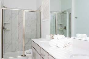 Stunning Family Friendly 5 Bd w Pool Close to Disney Storey Lake 4242