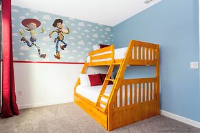 Stunning Family Friendly 5 Bd w Pool Close to Disney Storey Lake 4242