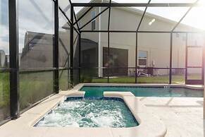 Stunning Family Friendly 5 Bd w Pool Close to Disney Storey Lake 4242