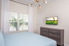 Gorgeous 4 Bedroom w Pool Close to Disney 4836