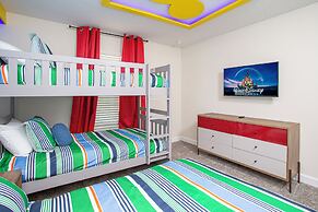 Gorgeous 4 Bedroom w Pool Close to Disney 4836