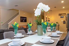 Magnificent 5Bd w Pool Storey Lake 4800