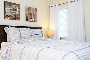 Magnificent 5Bd w Pool Storey Lake 4800