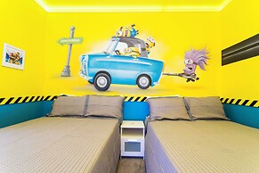 Magnificent 5Bd w Pool Storey Lake 4800