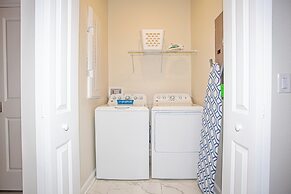 Marvelous 5 Bedroom w Pool Close to Disney 4811