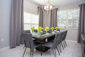 Marvelous 5 Bedroom w Pool Close to Disney 4811