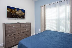 Marvelous 5 Bedroom w Pool Close to Disney 4811