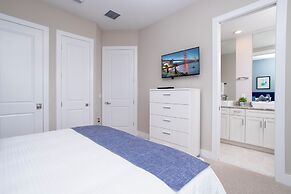 Gorgeous 4 Bedroom Family Friendly Close to Disney 7573