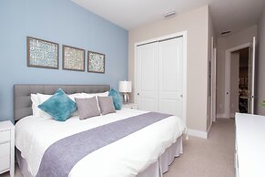 Gorgeous 4 Bedroom Family Friendly Close to Disney 7573