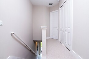 Gorgeous 4 Bedroom Family Friendly Close to Disney 7573