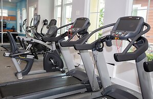 Gorgeous 4 Bedroom Family Friendly Close to Disney 7573