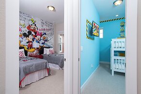 Gorgeous 4 Bedroom Family Friendly Close to Disney 7573